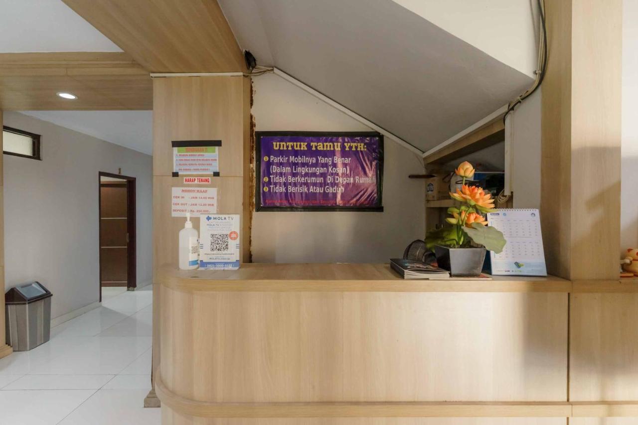 Koolkost Syariah At Taman Simprug Cikarang Hotel Bekasi Buitenkant foto